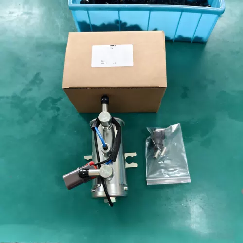 Electric Fuel Booster Pump 4645227 17926100 for Hitachi Excavator ZX330-3 ZX270-3 ZX240-3 ZX200-3 ZX135US-3 ZX130-3... - image 3